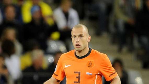 EX OBIETTIVI, Heitinga firma per l'Hertha Berlino