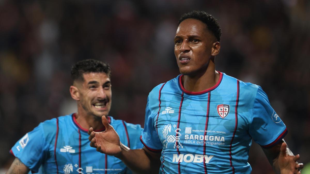 Cagliari domani contro il Sassuolo: è pronto anche l'ex viola Mina