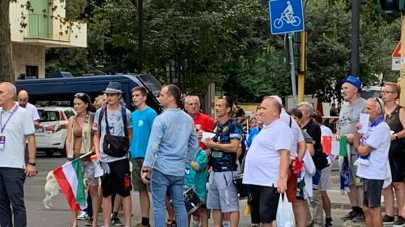 FOTO FV, Tifosi ungheresi scortati dalla polizia al settore