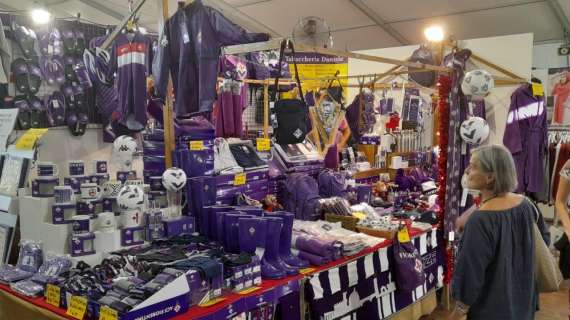 FOTO FV, Lo stand della Fiorentina alla Fiera di Scandicci