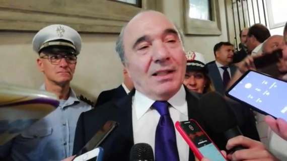 VIDEO FV, COMMISSO FUORI DA PALAZZO VECCHIO: "VOGLIO RENDERE FELICE QUESTA CITTÀ"