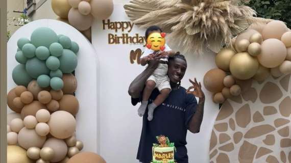 FOTO, Festa grande a casa Kean per 1 anno del figlio