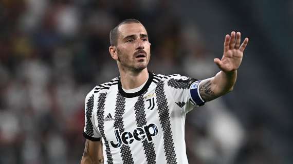 FRANCHI, Il siparietto tra Bonucci e tifosi parterre