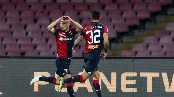 SERIE A, Il Genoa tiene con l'uomo in meno a Napoli