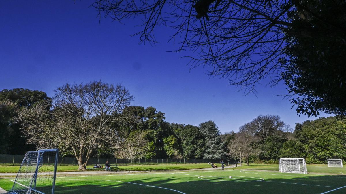 Trieste, dopo insulti e minacce, arbitro colpito al volto da un calciatore di futsal