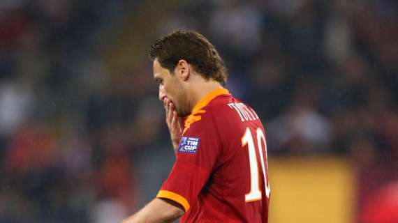 TOTTI, Maxi squalifica per calcione a Balotelli