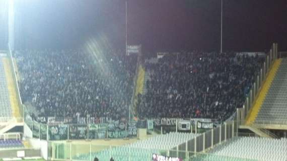 PAOK, Tifosi già scatenati, circa 200 in tribuna