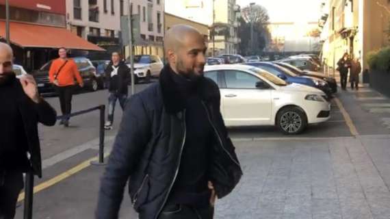 VIDEO FV, Finite le visite di Amrabat. Rientra in hotel