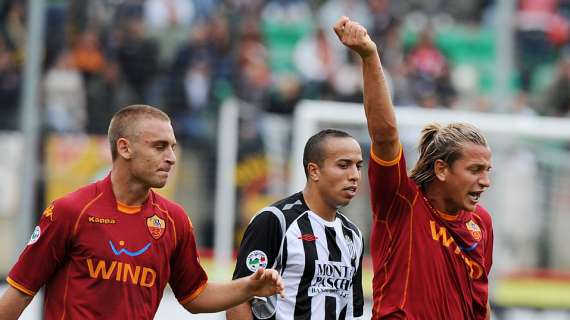 ROMA-UDINESE, Negato rigore per mani Mexes