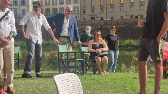 FOTO FV, Famiglia e agente di Gonzalez presenti