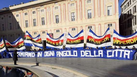 CALCIO, Tifosi in piazza per 'amore' della Sampdoria