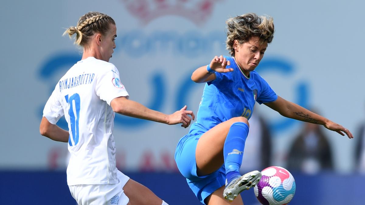 Calcio femminile, Giacinti: "Delusa per non essere andata all'Europeo"