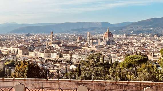 FIRENZE, Disagi per la pioggia. Strade allagate