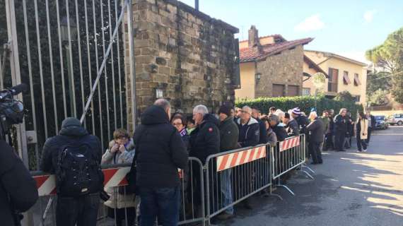 COVERCIANO, Tanti tifosi in fila per la camera ardente