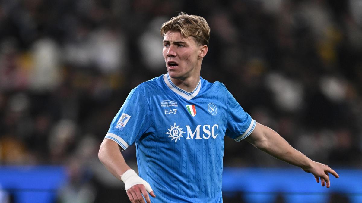 Serie A, doppietta di Hojlund: il Napoli vince in casa della Cremonese