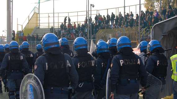 SCONTRI, A Roma anche colpi di pistola, due feriti