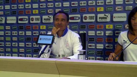 PRANDELLI, Aquilani titolare contro l'Inghilterra