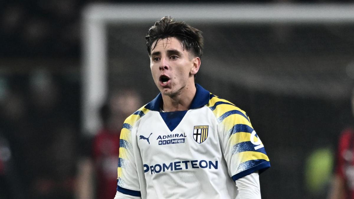 Colpo del Parma a Lecce: vince 2-1 con due espulsi per i salentini