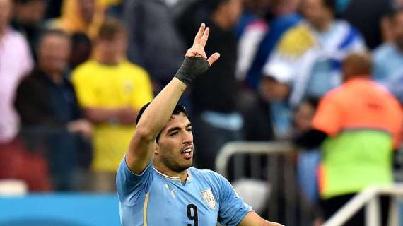 SUAREZ, 9 giornate di stop e 4 mesi di squalifica