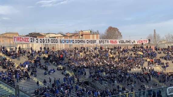 FOTO FV, Striscione atalantino: "Basta abusi..."