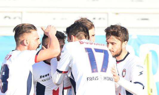 SERIE B, Vince il Crotone e sale in testa alla classifica