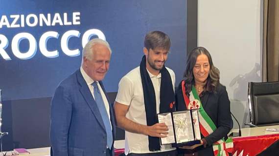 Ranieri scherza dal palco: "Ritardo? Pioli ci ha messo un doppio! Il premio un riconoscimento al mio lavoro" (video)
