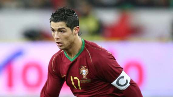 C.RONALDO, Tornato in Portogallo si scopre papà