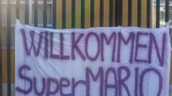 MARIO GOMEZ, Il benvenuto dei tifosi viola