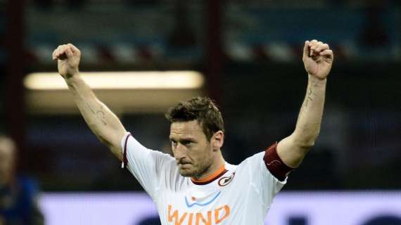 ROMA, Totti si allena col gruppo, out De Rossi