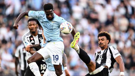 Serie A, la Lazio riacciuffa la Juventus al 96': è 1-1. Entrambe a +5 sui viola
