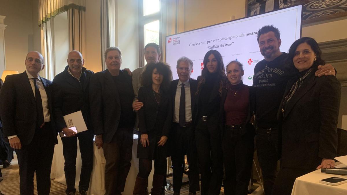 Il 18 marzo cena di beneficenza a Palazzo Vecchio: tra gli ex viola anche Mutu