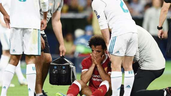 CHAMPIONS, Salah esce in lacrime dopo 30 minuti