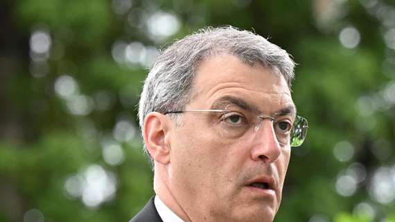 Comolli su Vlahovic: "Al 99% resterà con noi per tutta la stagione"