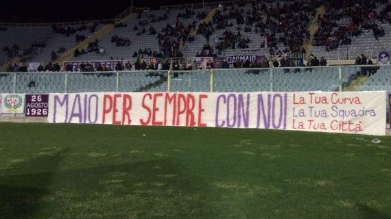 FOTO FV, Lo striscione della Fiesole per Maio