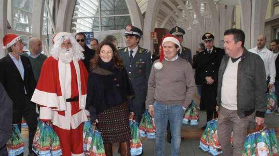 PRANDELLI, Babbo Natale per i bimbi del Meyer