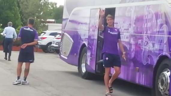 VIDEO FV, La squadra lascia in bus il c. sportivo