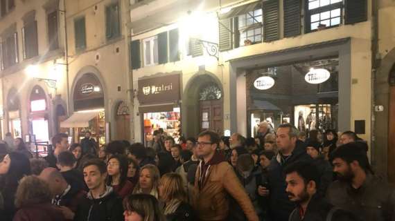 FOTO FV, 100 tifosi in coda per Astori e Simeone