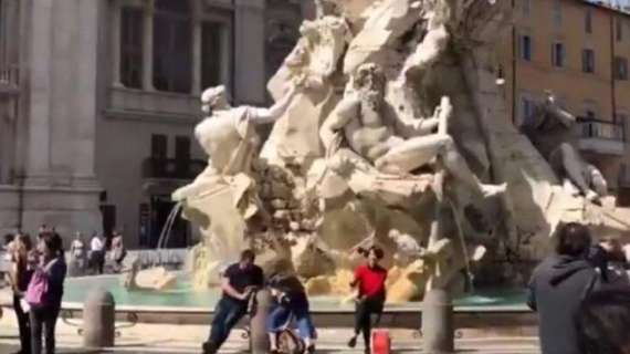 FOTO, Milenkovic e un giorno da turista a Roma