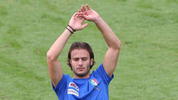 GILARDINO, A Parma anche tre striscioni per lui