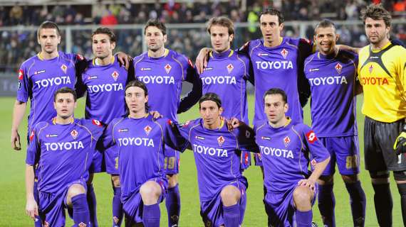 FIORENTINA, In posa sul bus prima della foto ufficiale