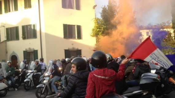 FOTO-VIDEO FV, Tifosi scortano la Viola al Franchi