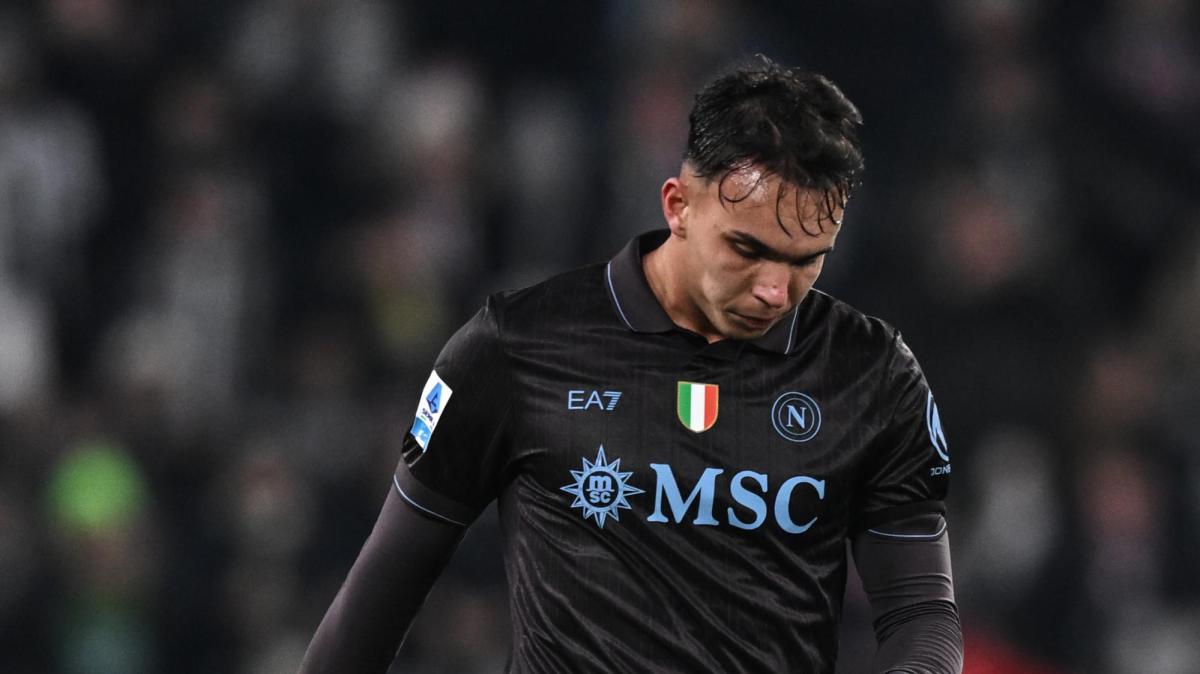 Napoli, Giovane carica gli azzurri: "Contro la Fiorentina vogliamo vincere"