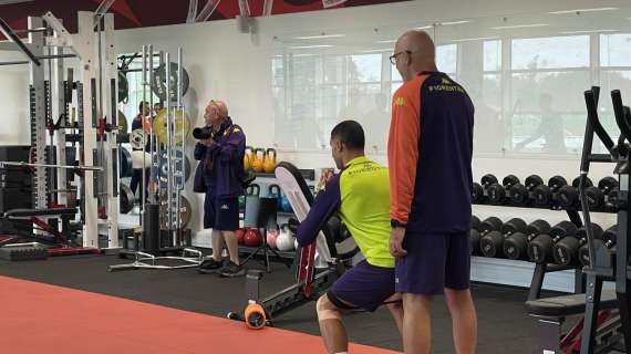 Fiorentina a lavoro in palestra. Seduta a parte per Rolando Mandragora: il motivo 