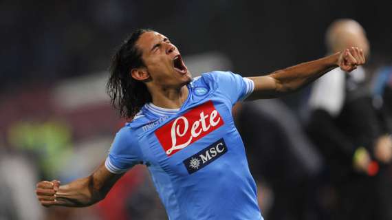 NAPOLI-ROMA, All'intervallo 1-0, decide Cavani