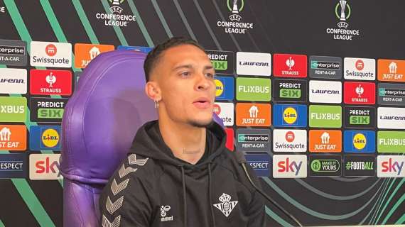 Antony verso Fiorentina-Betis: "Pronto per fare la storia domani. Grazie al mister"