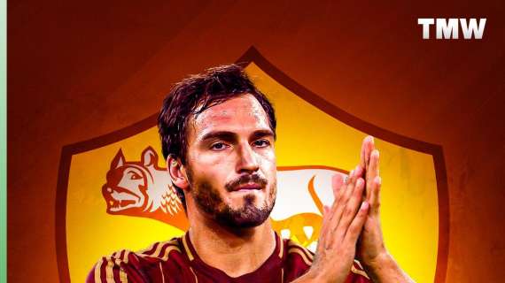 HUMMELS, Sbarcato a Roma tra l'entusiasmo dei tifosi