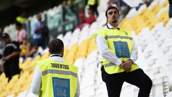 CAG-NAP, Caos tra tifosi, ferito uno steward in curva