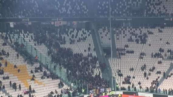 FOTO FV, Giocatori viola sul terreno dello Stadium