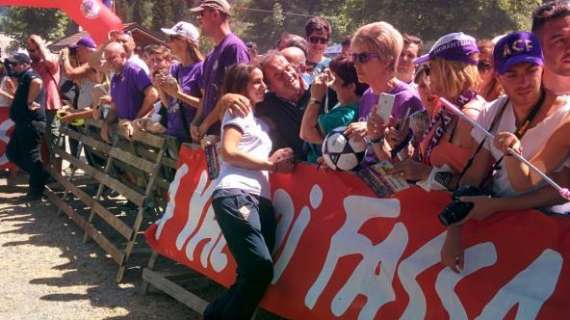 FOTO FV, I tifosi con la team manager Paoletti