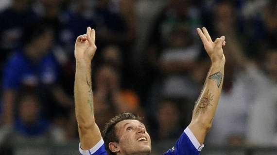 ITALIA-FAR OER 3-0, Fantastico goal di Cassano